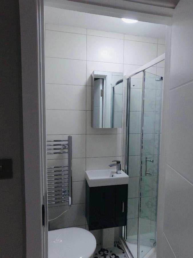 Lbt Property Ltd London Luaran gambar