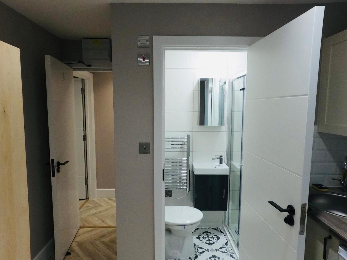Lbt Property Ltd London Luaran gambar
