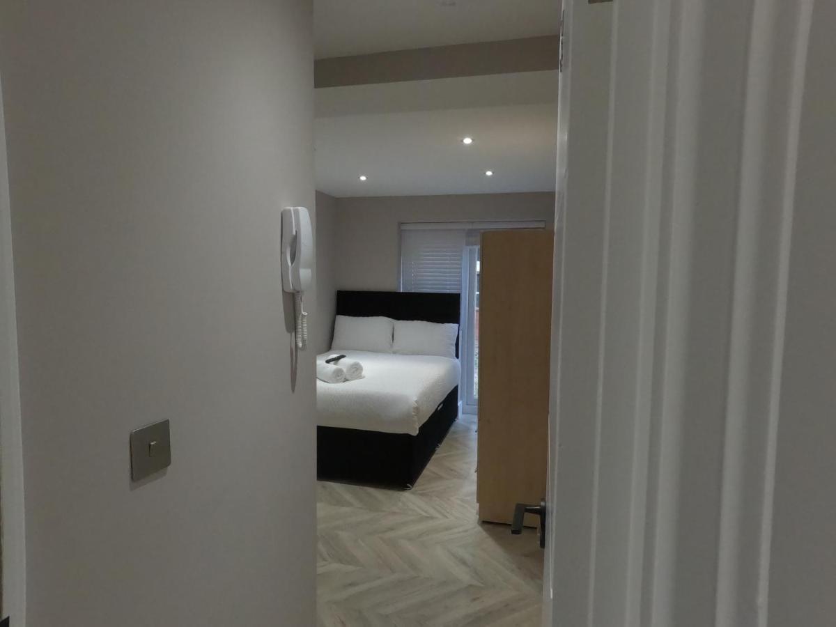 Lbt Property Ltd London Luaran gambar