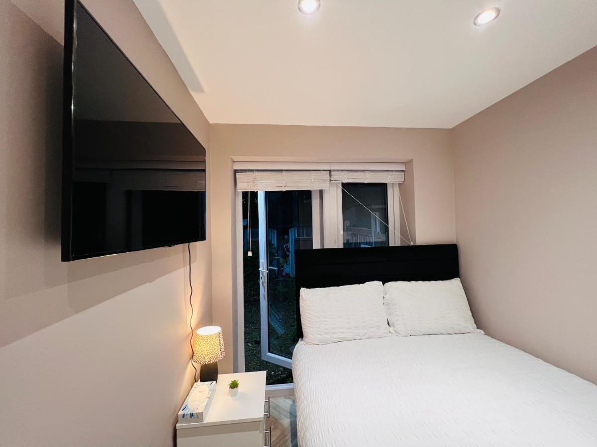 Lbt Property Ltd London Luaran gambar